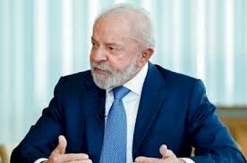 Desaprovação a Lula sobe para 50,7 aprovação cai, aponta pesquisa AtlasIntel/Bloomberg