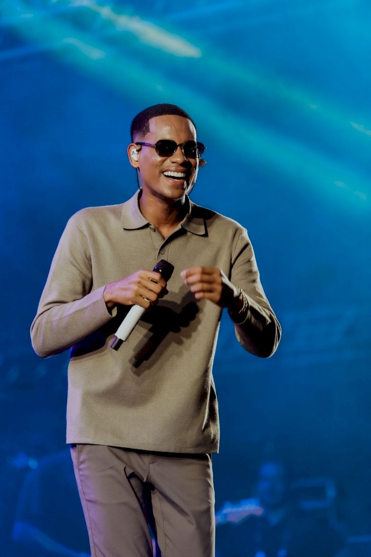 Neto Brito reúne multidão em mais uma noite de festa no Festival do Cuscuz 2026